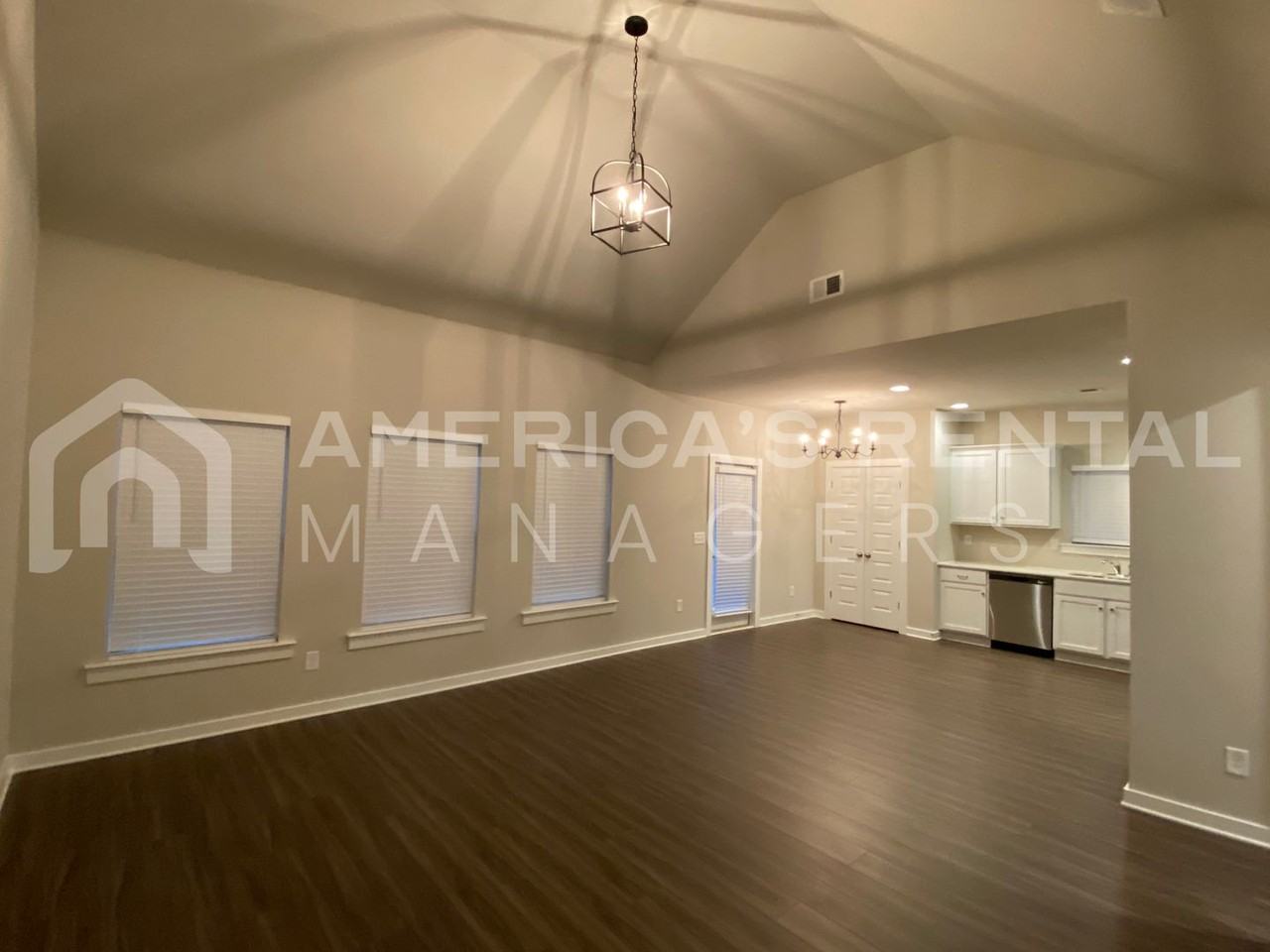 240 Avalon Way - Photo 7 of 35