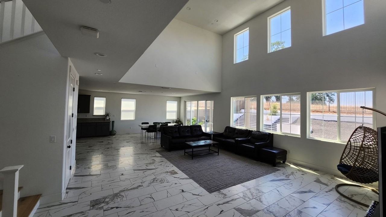 3162 Anastasia Way - Photo 2 of 26