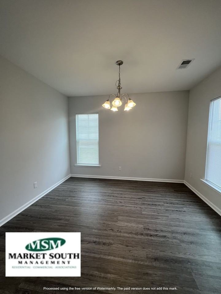 107 Melody Dr - Photo 2 of 11
