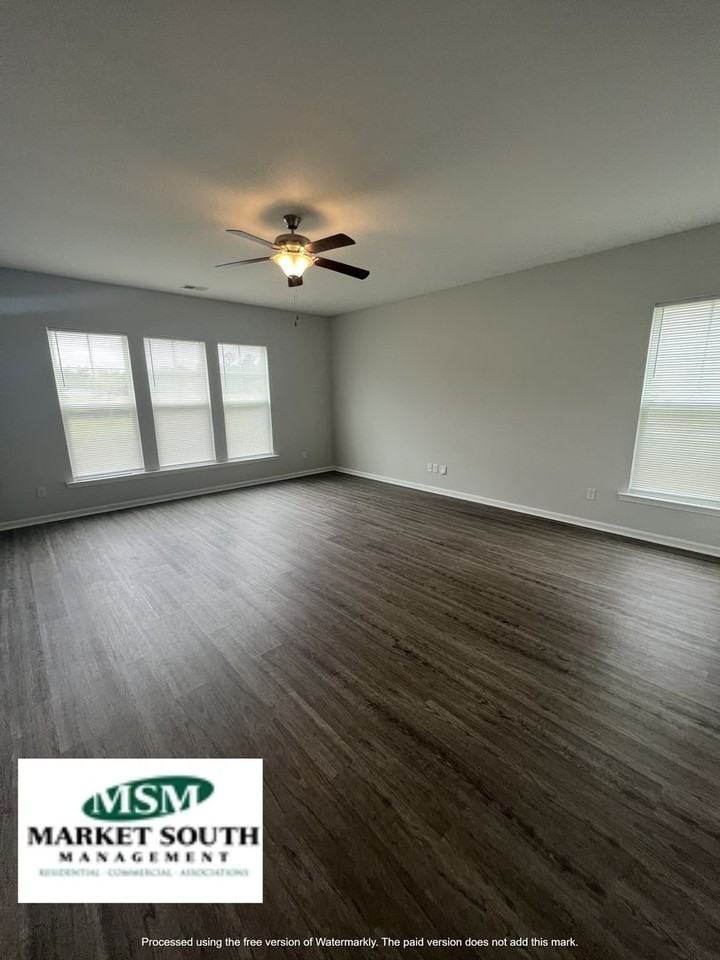 107 Melody Dr - Photo 4 of 11