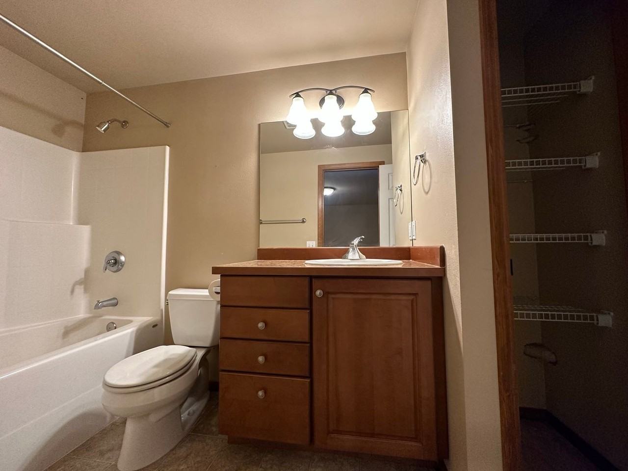 702 E Capitol Ave. - Photo 6 of 16