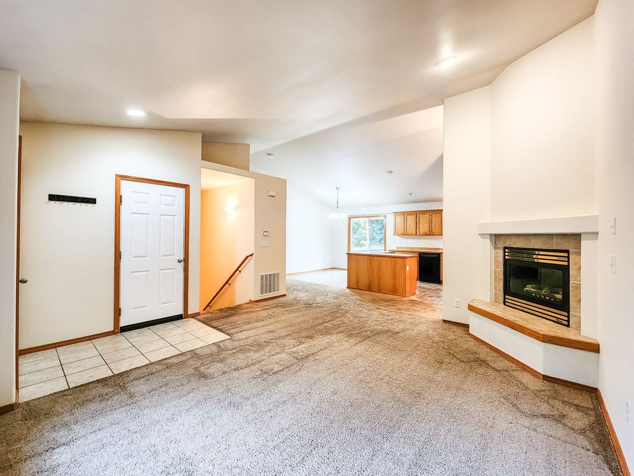 16511 244th St Ne - Photo 2 of 16