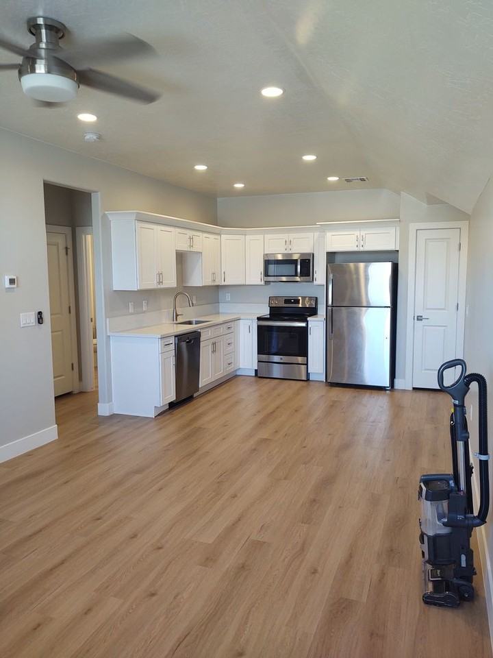 3384 E 2170 S - Photo 2 of 9