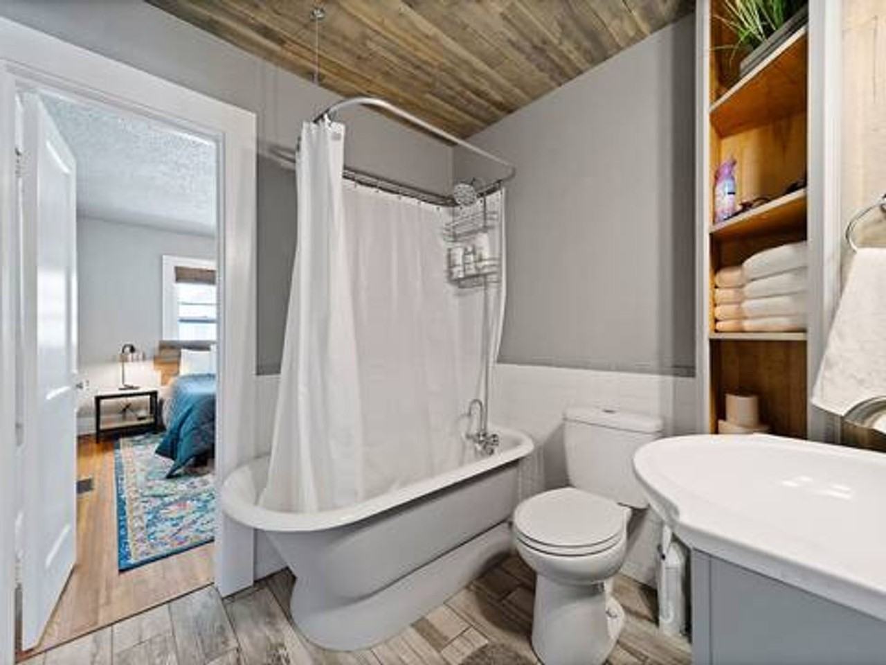 1855 E 16th St - Photo 3 of 12