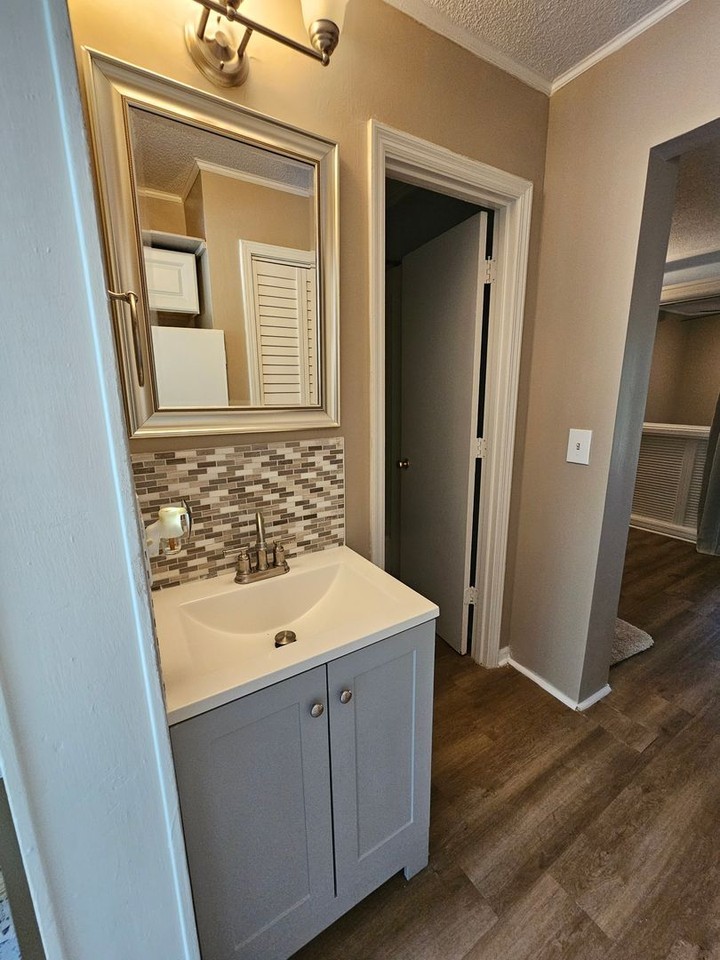 610 Putters Ln #210 - Photo 4 of 13