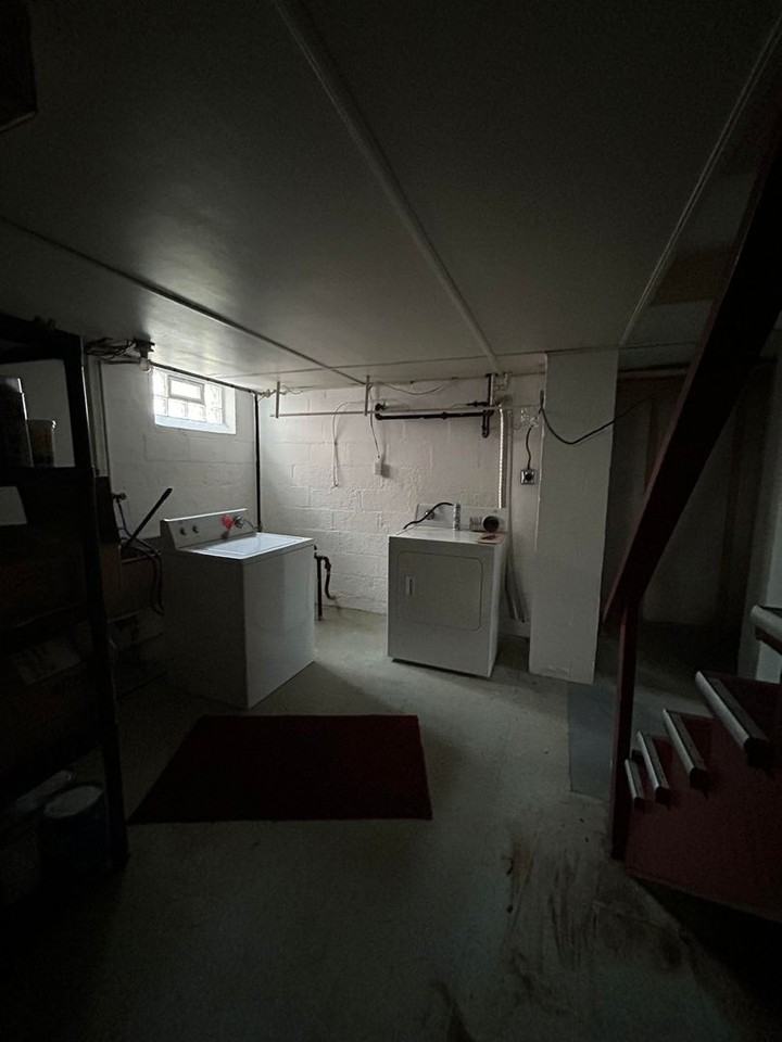 611 Rosewood Ave - Photo 3 of 6