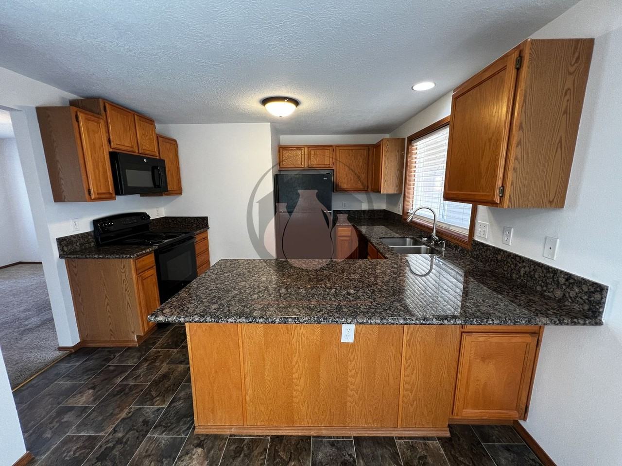 1322 South Birch Court - Photo 2 of 17