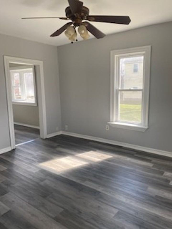 618 W 9th St - Photo 6 of 15