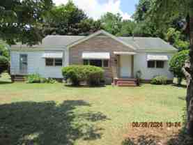 402 Bagnal Dr - Photo 1 of 1