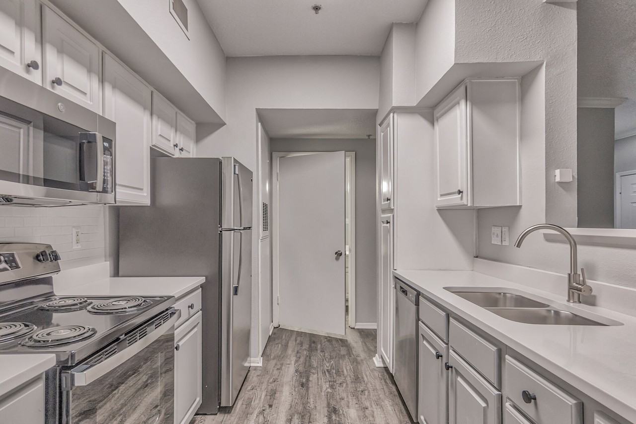 The Reserve at Waterford - Photo 2 of 28