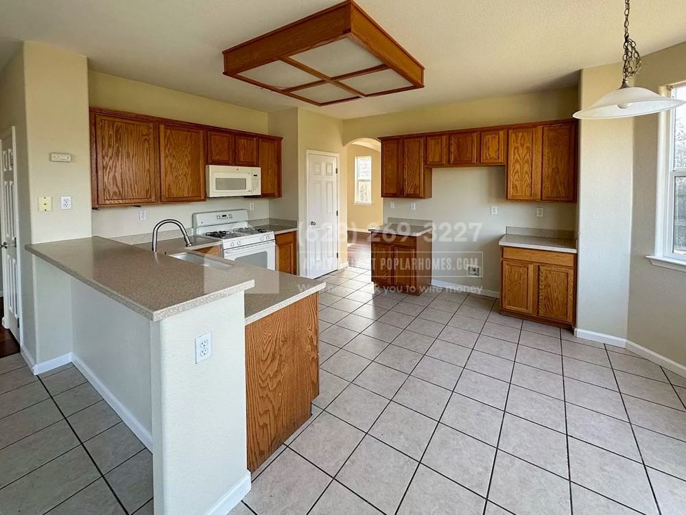 9615 Harvest View Way - Photo 3 of 33
