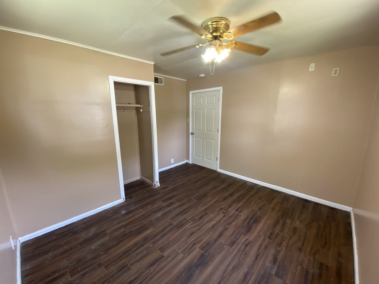 225 Grace St #NA - Photo 7 of 12