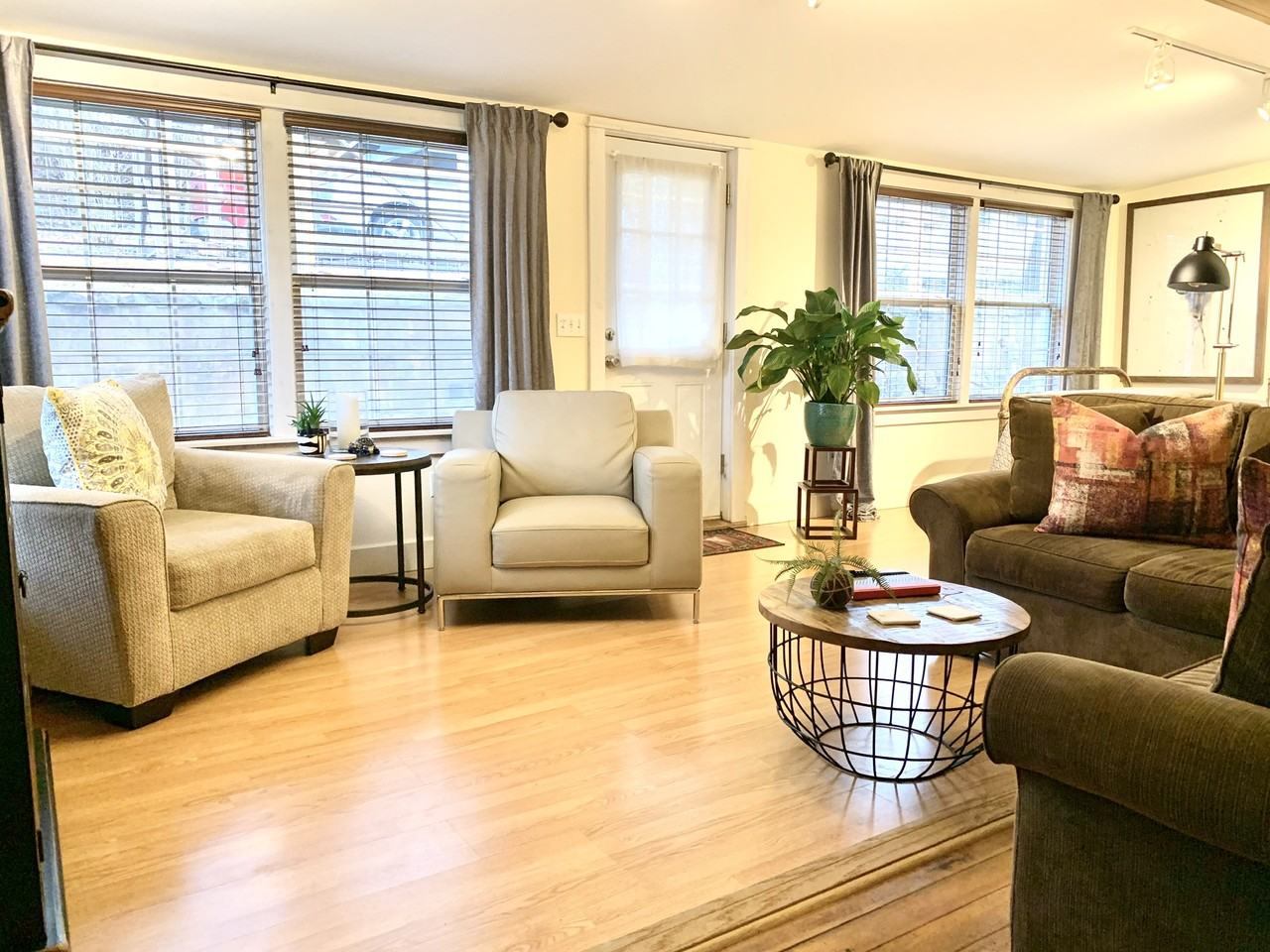 129 E Mountain St #NA - Photo 6 of 11