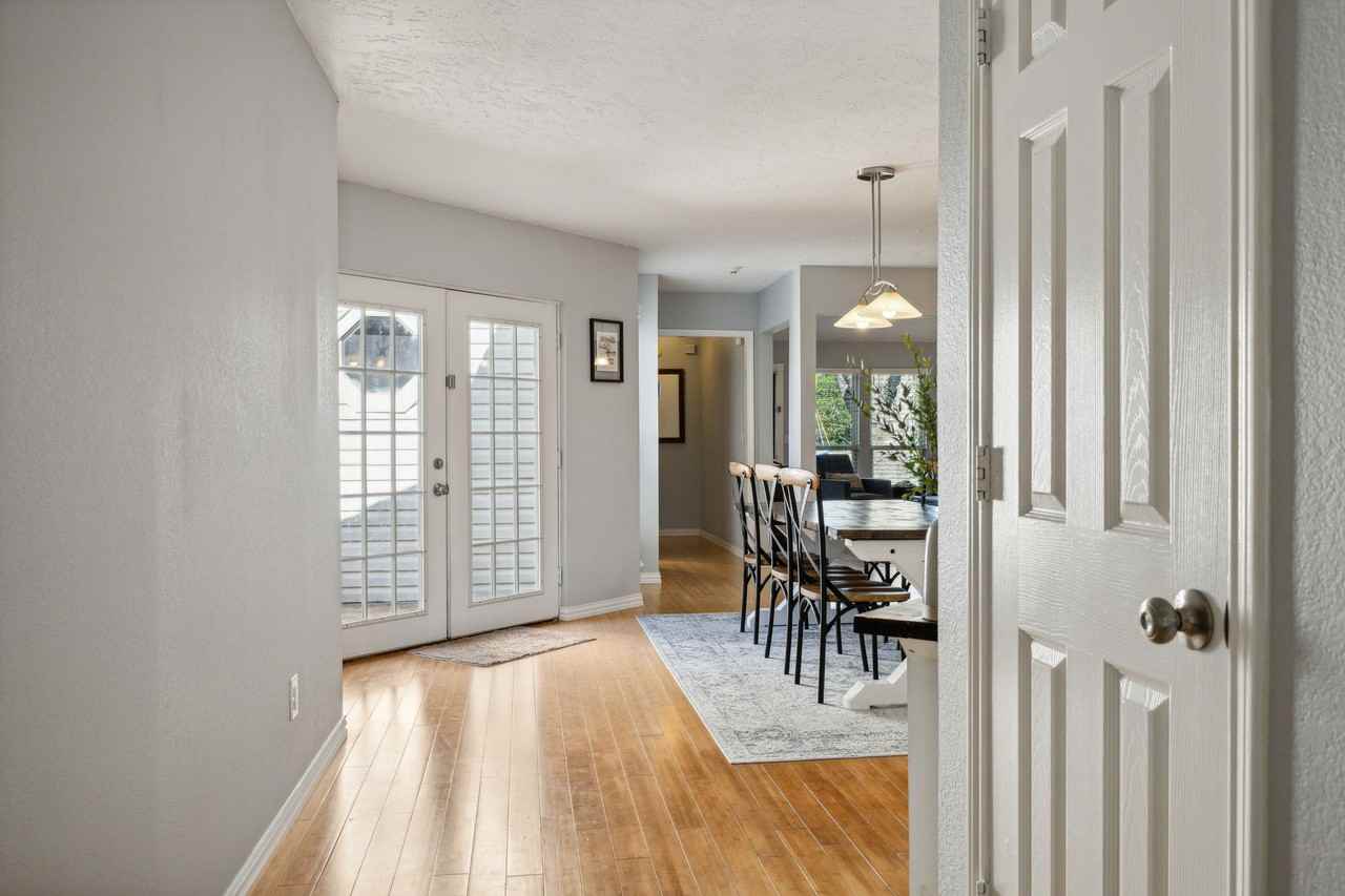 2813 Laurel Oaks Dr #NA - Photo 3 of 23