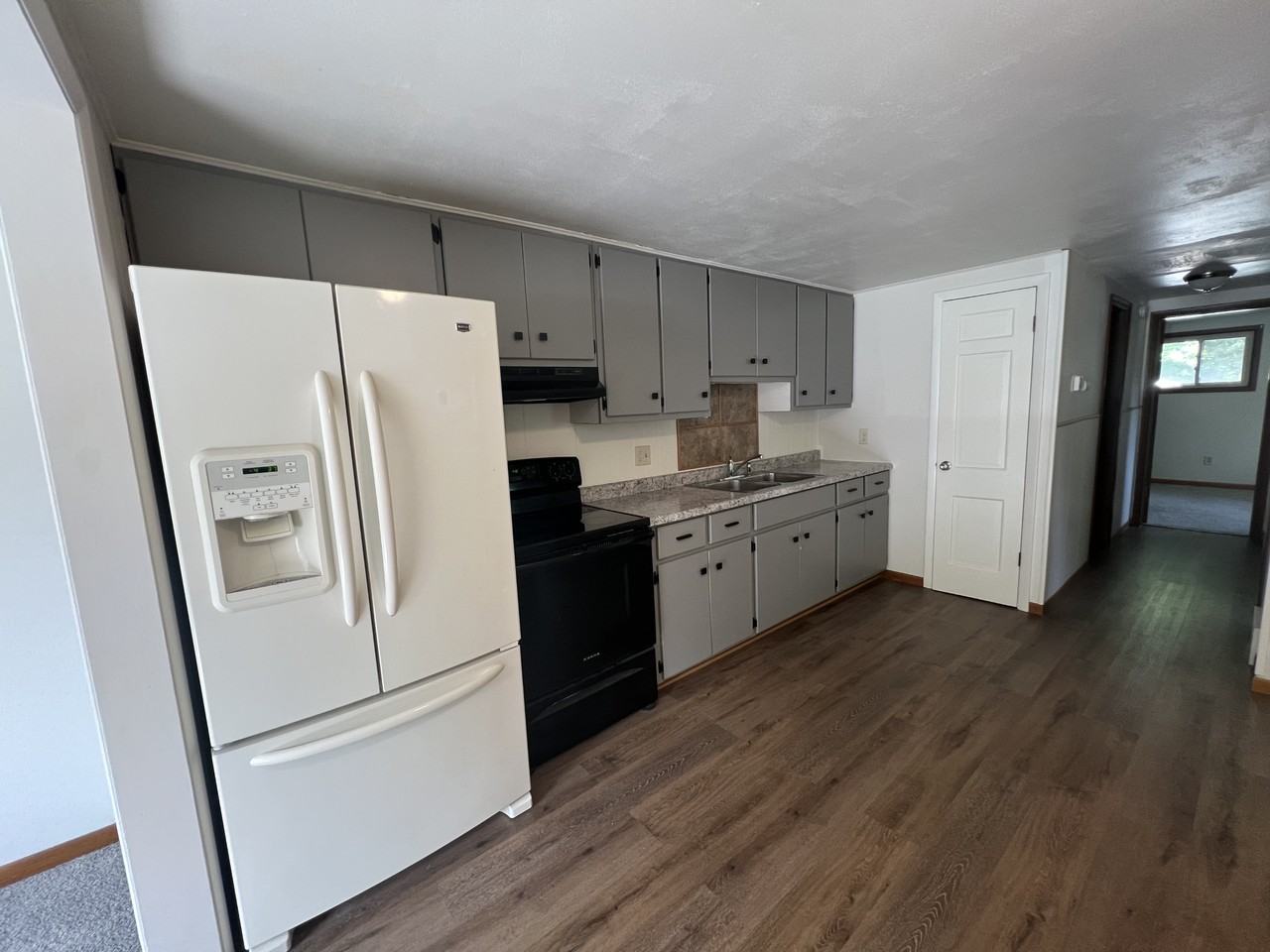 886 Chapel Dr #886 - Photo 2 of 12