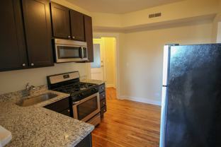 5032 N Western Ave #2 - Photo 1 of 1