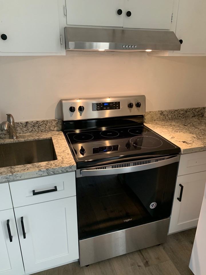 685 Iris Ave #38 - Photo 5 of 12