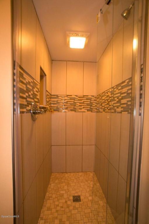 1081 Aron St #NA - Photo 7 of 18