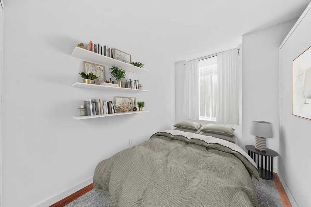 John St #1604 - Photo 4 of 11