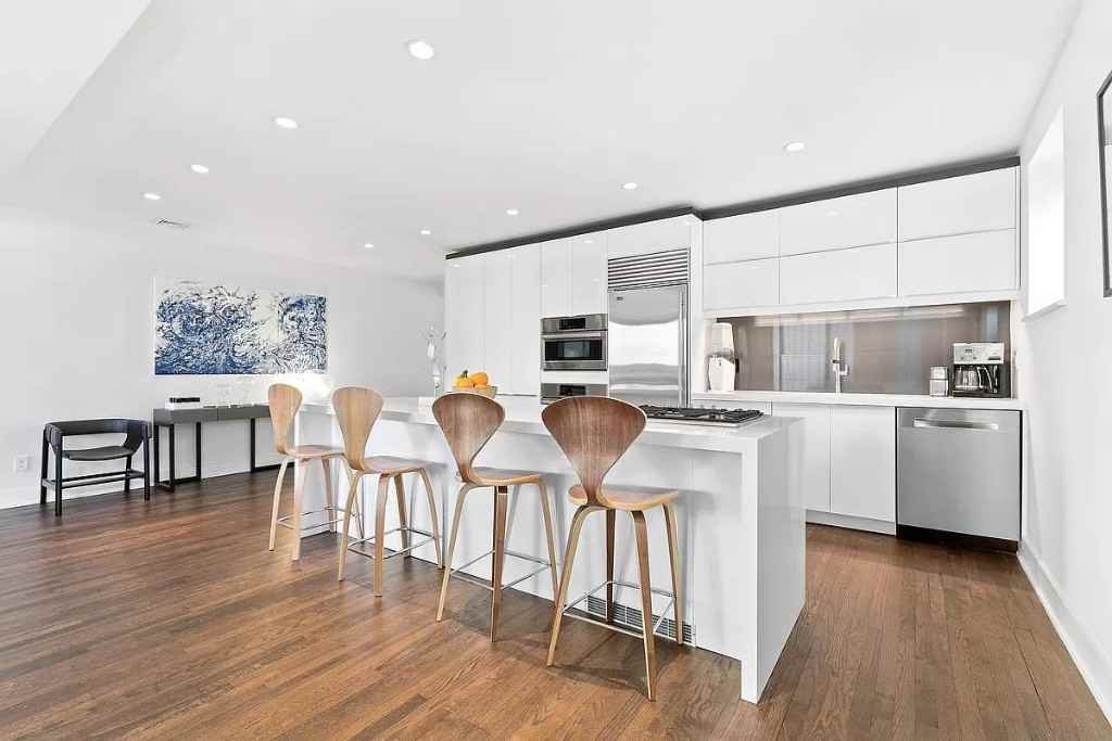 Broadway #PHC - Photo 6 of 17