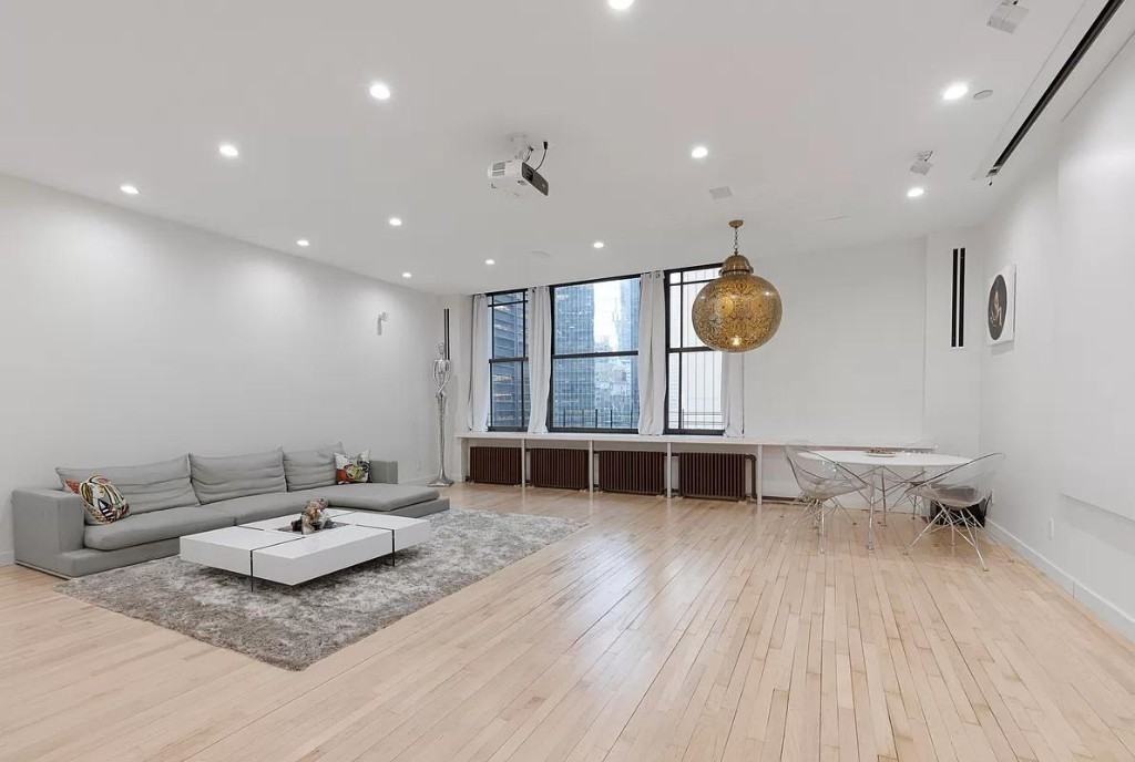 Broadway & Maiden Ln #15A - Photo 2 of 10