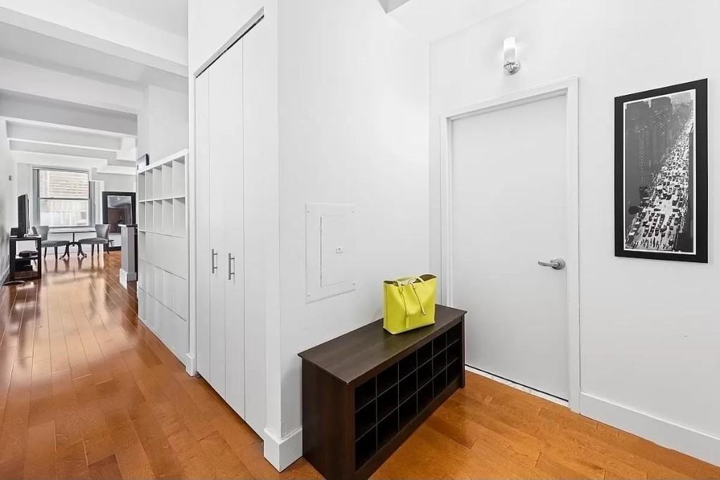 John St #11E - Photo 2 of 9