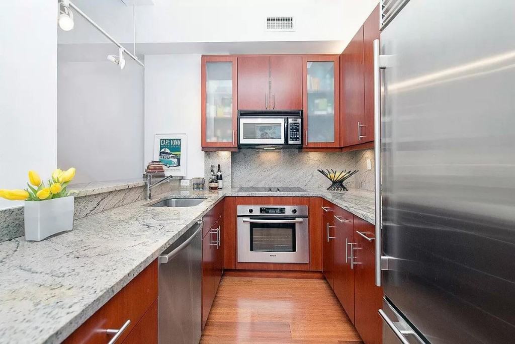 John St #11E - Photo 5 of 9