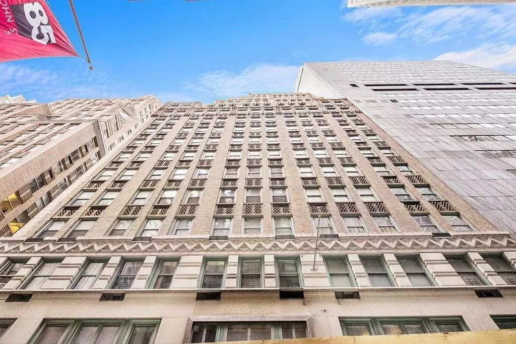 John St #11E - Photo 7 of 9