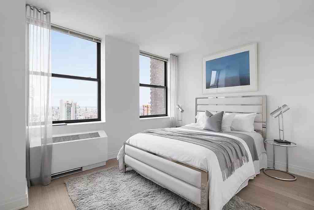 Pine St #1902 - Photo 5 of 20