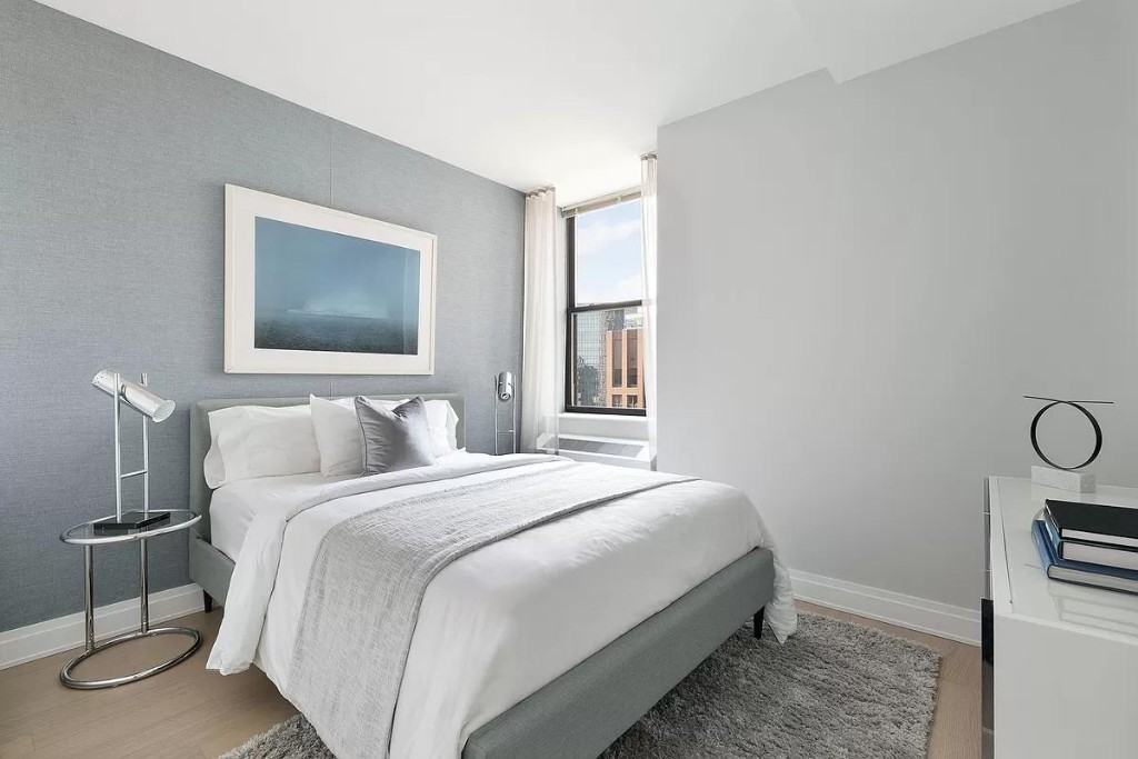 Pine St #2805 - Photo 6 of 20