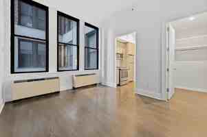 featured image of Park Row #6F2