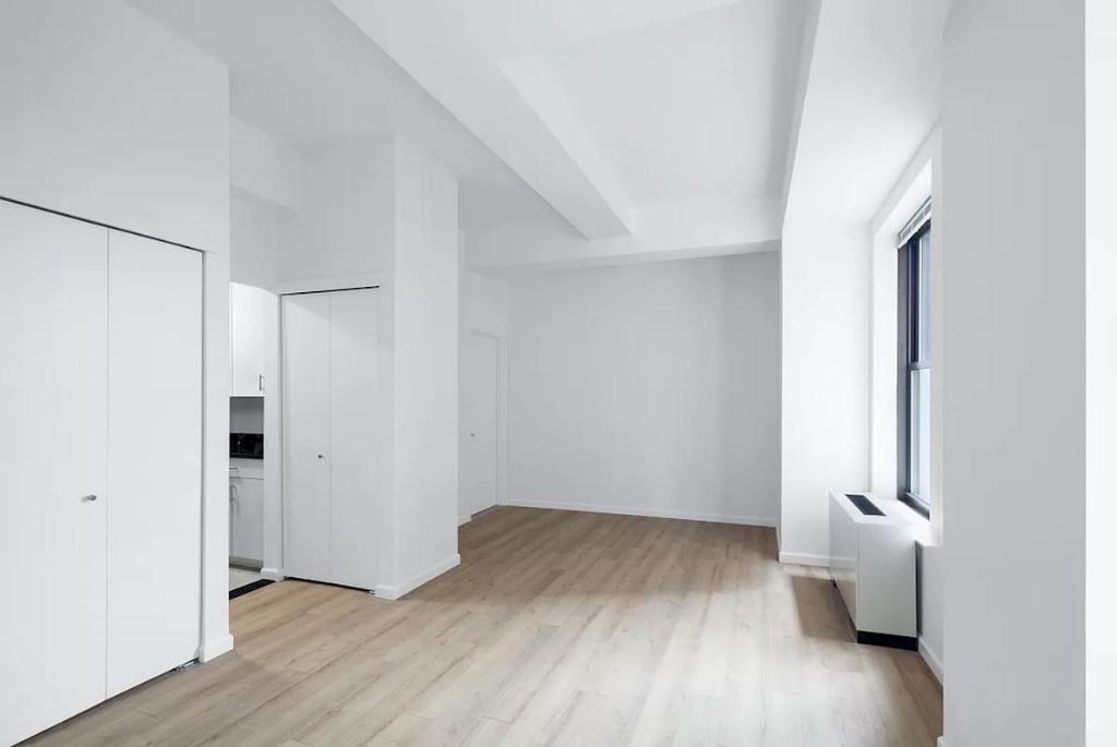 West St #14A - Photo 2 of 8