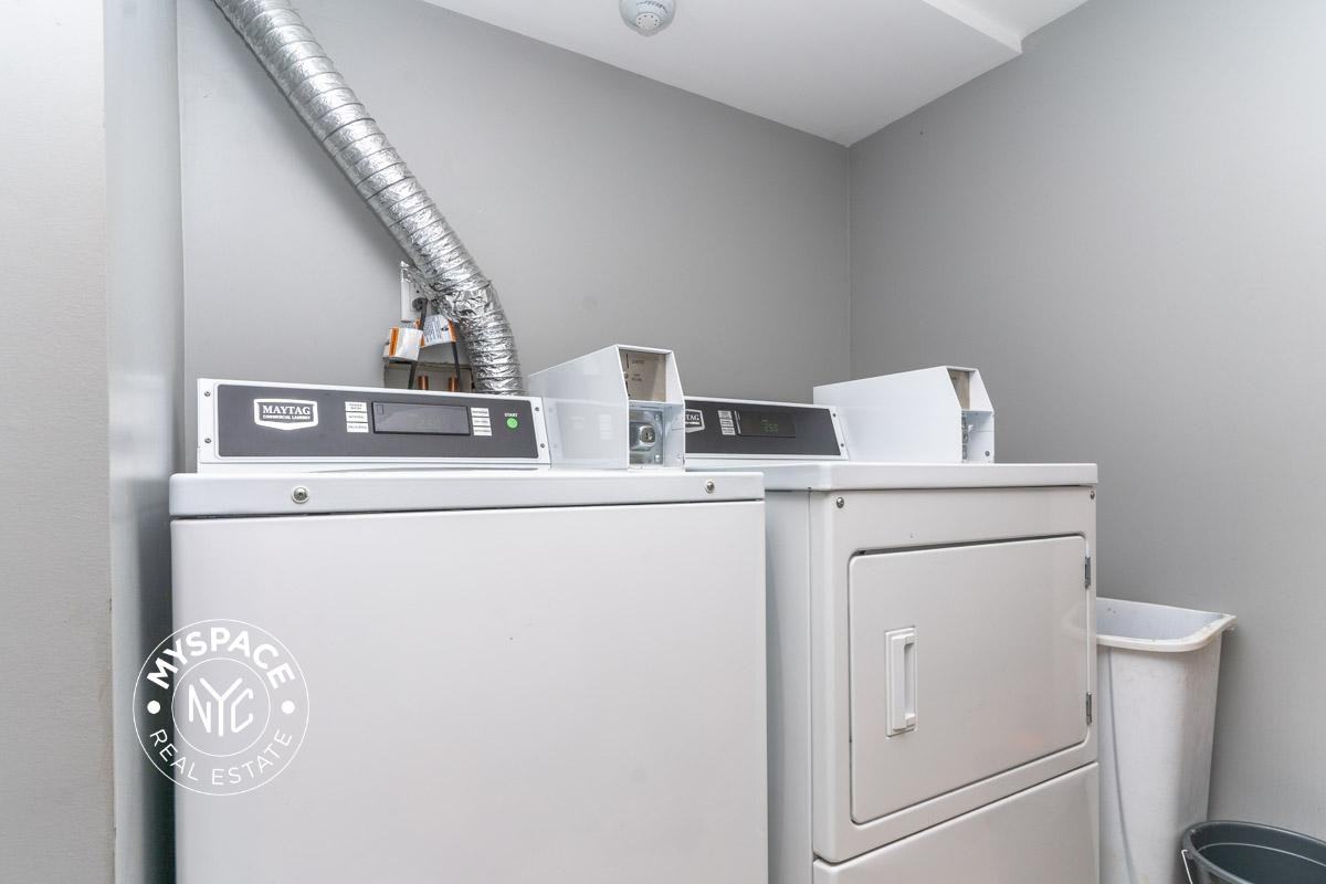 277 Irving Ave #2F - Photo 7 of 7