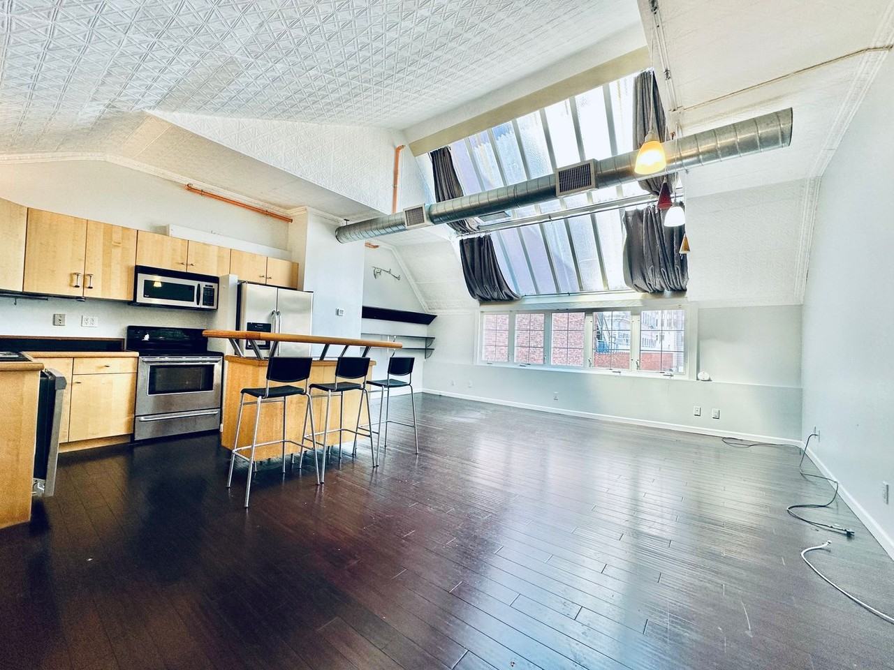 831 Chapel Street - Photo 3 of 22