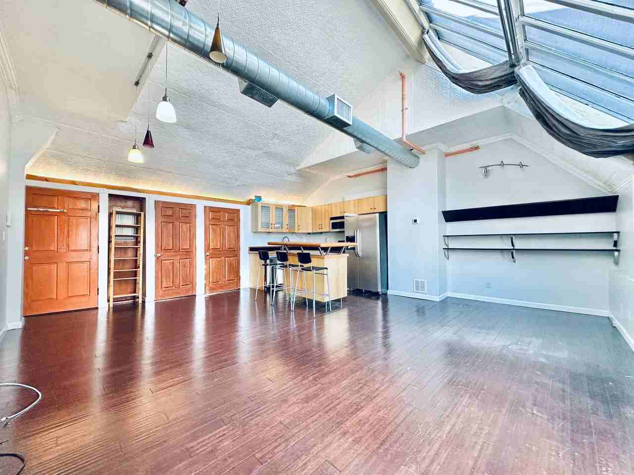 831 Chapel Street - Photo 4 of 22