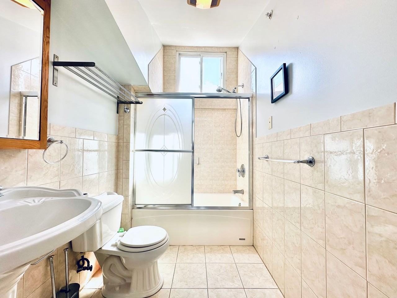 831 Chapel Street - Photo 6 of 22