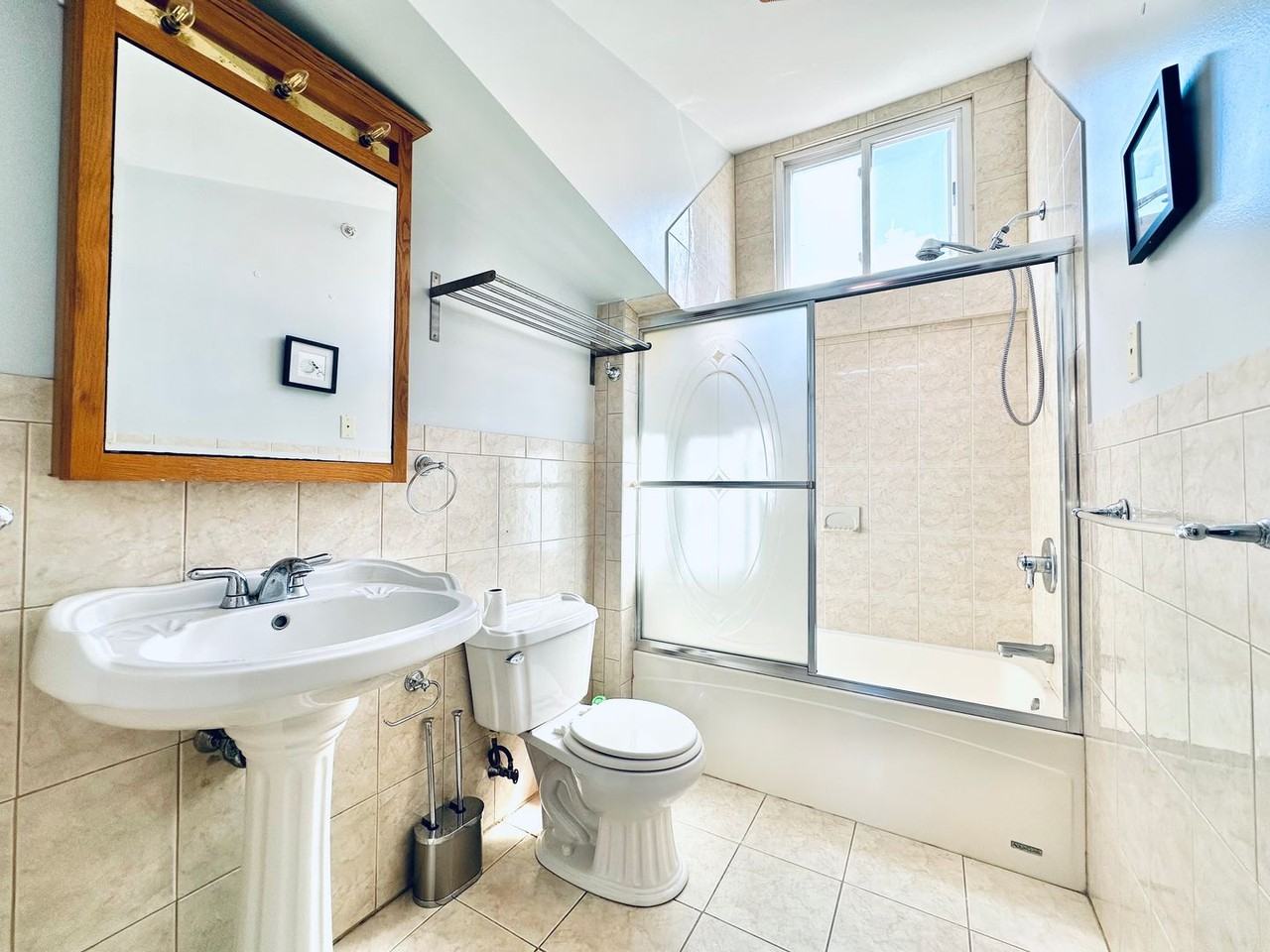 831 Chapel Street - Photo 7 of 22