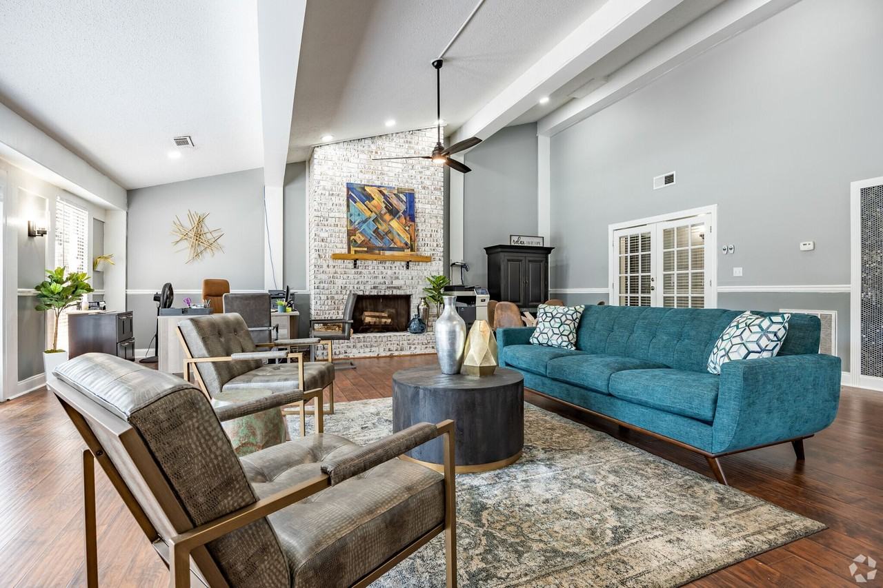 Kislev Golden Gate - Photo 4 of 50