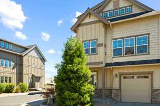 1064 Se Leonel Ln - Photo 1 of 1