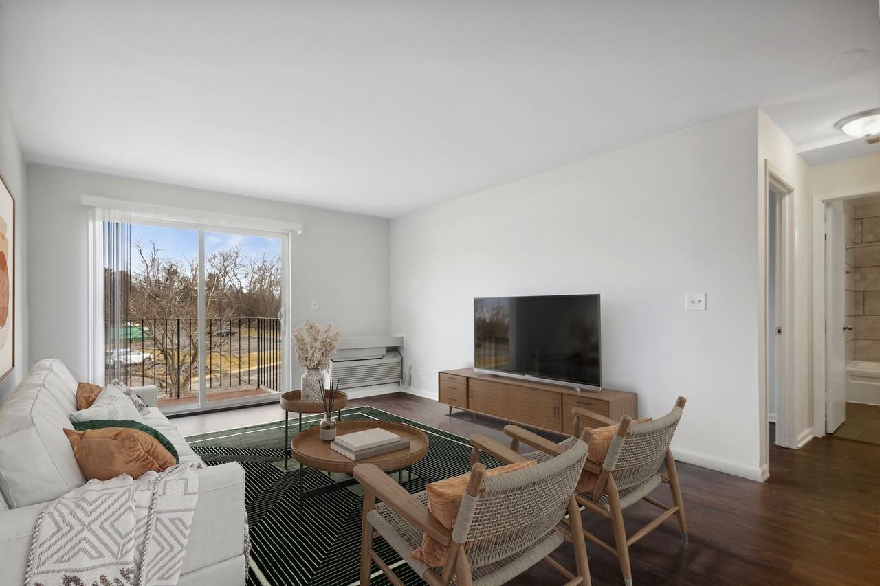 Wellington Creek Apartments - Photo 2 of 9