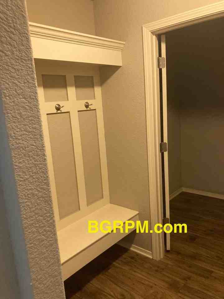 2430 Canterbury Ln - Photo 7 of 16