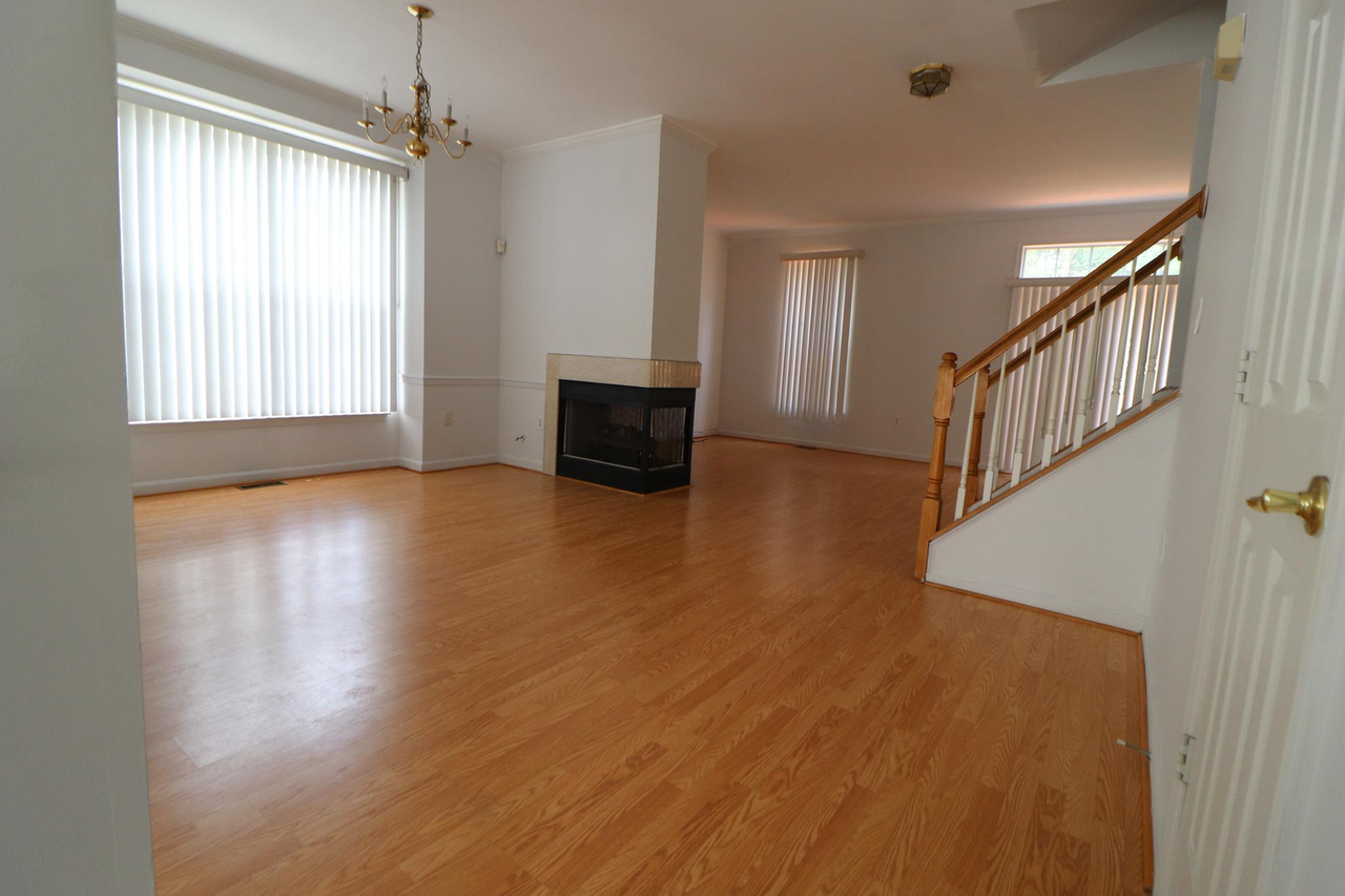 15154 Brazil Cir - Photo 3 of 14