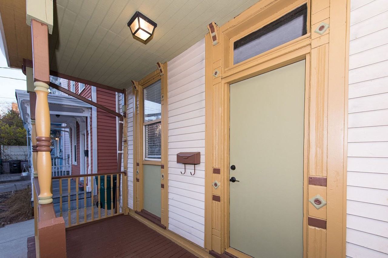 4160 Lakeman St - Photo 6 of 46