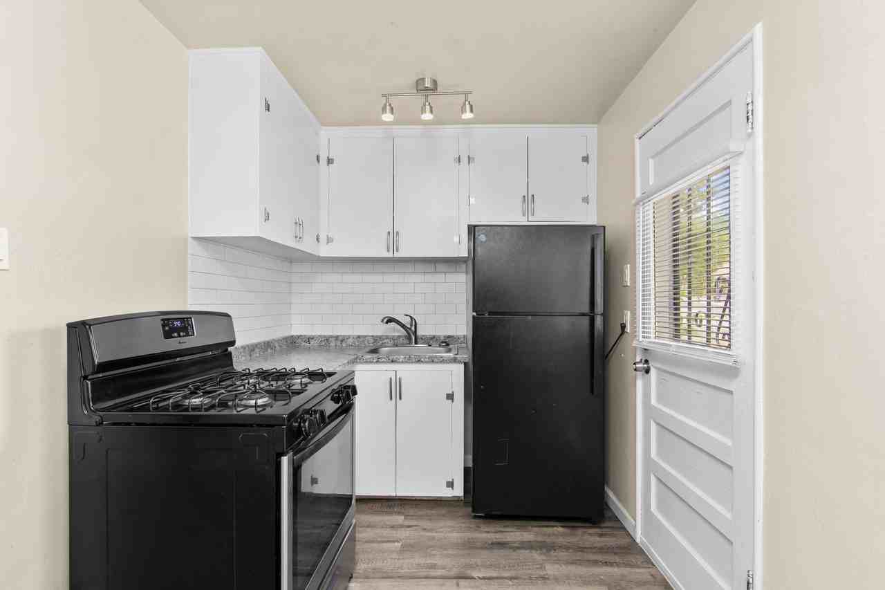 Cozy 1 Bedroom 1 Bathroom Apartment in Mesa Junction - Photo 2 of 10