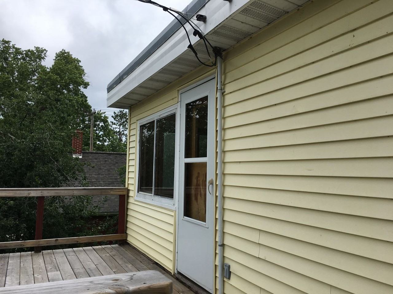 919 Bemidji Ave N - Photo 2 of 9