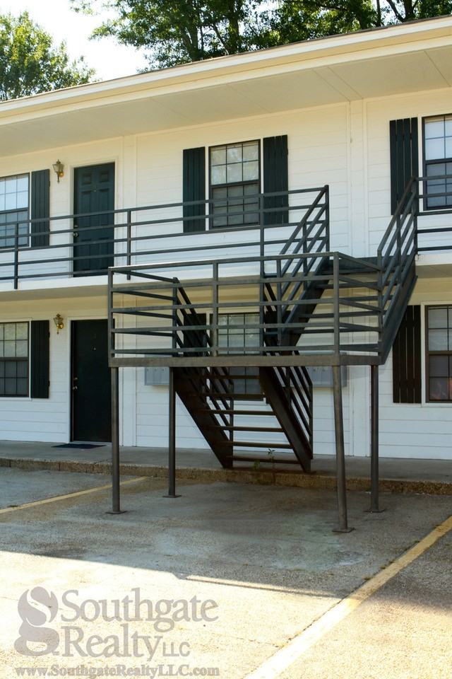 Holiday Apartment Homes - Photo 3 of 8