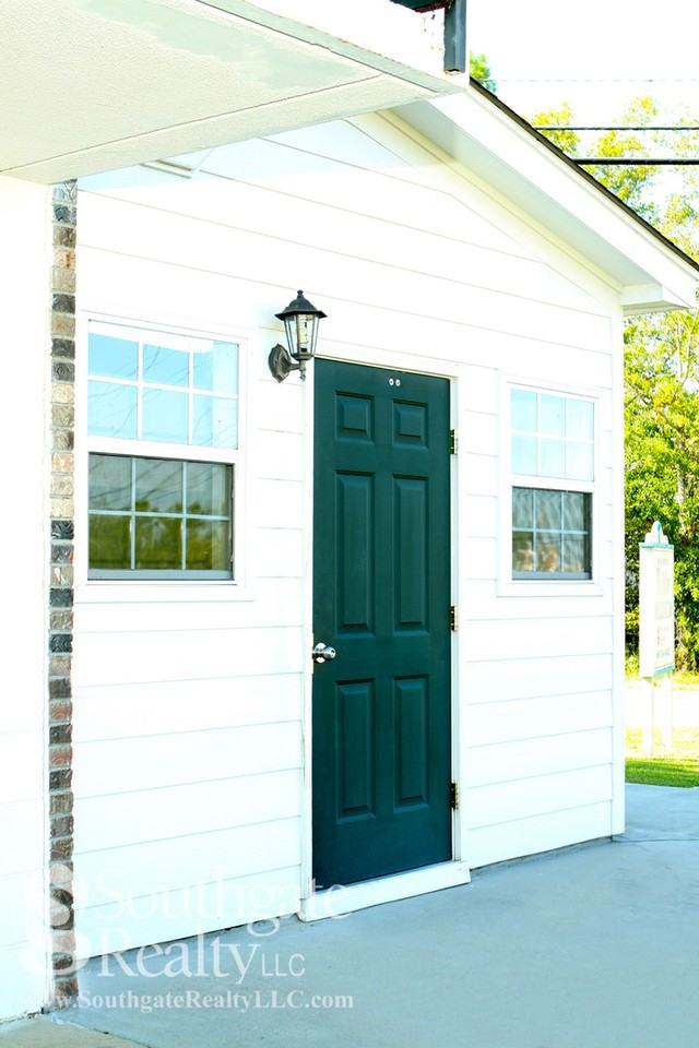 Holiday Apartment Homes - Photo 4 of 9