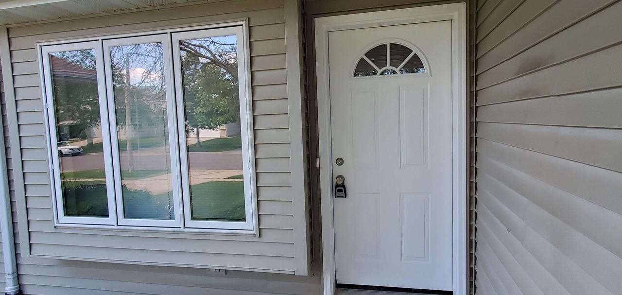 407 Trail Side Dr - Photo 2 of 22