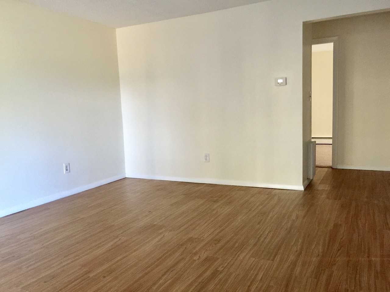 Gorham 6 - Photo 3 of 13