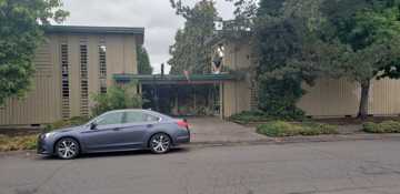 featured image of 2785 Oak St